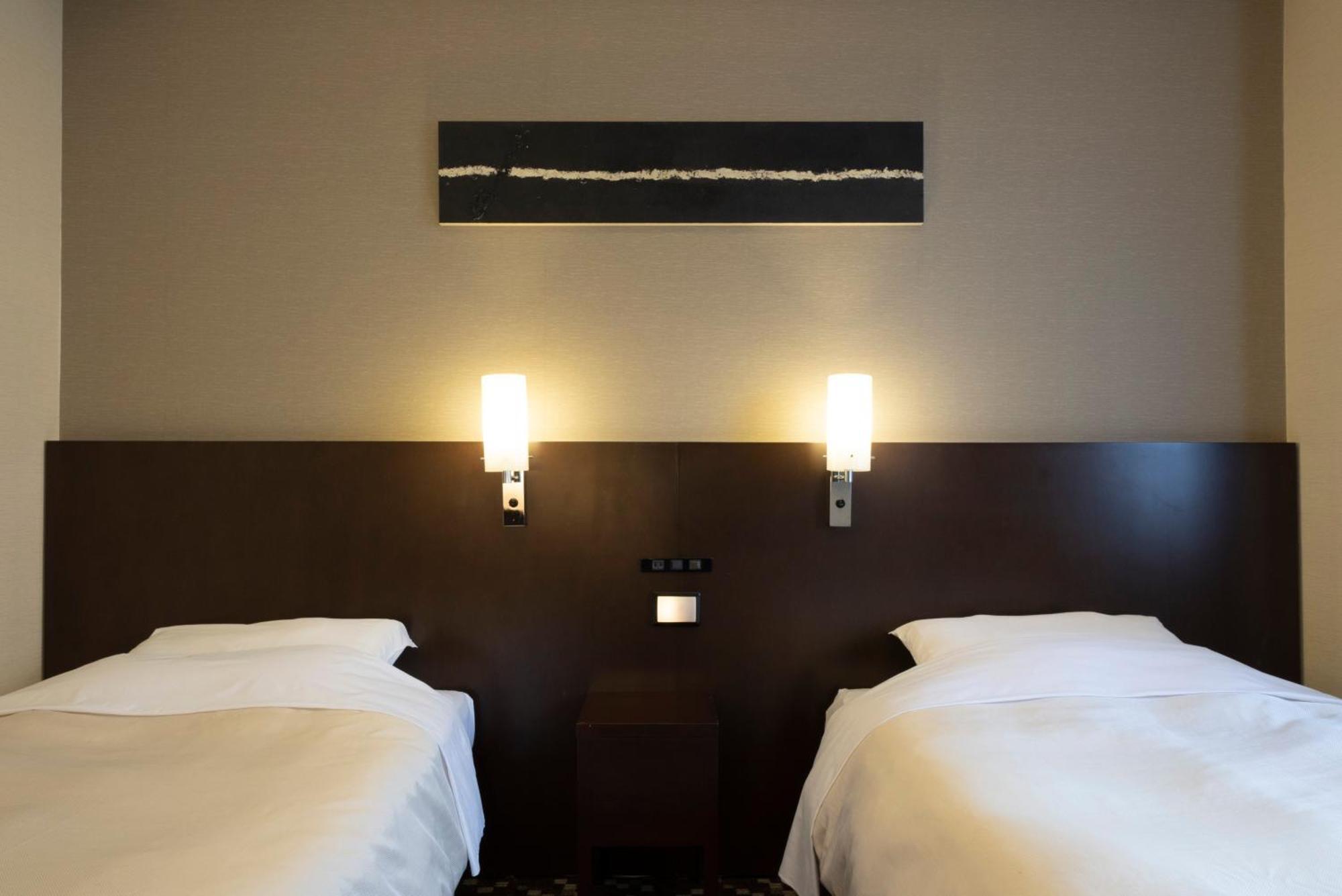 Hotel Binario Umeda Осака Екстериор снимка