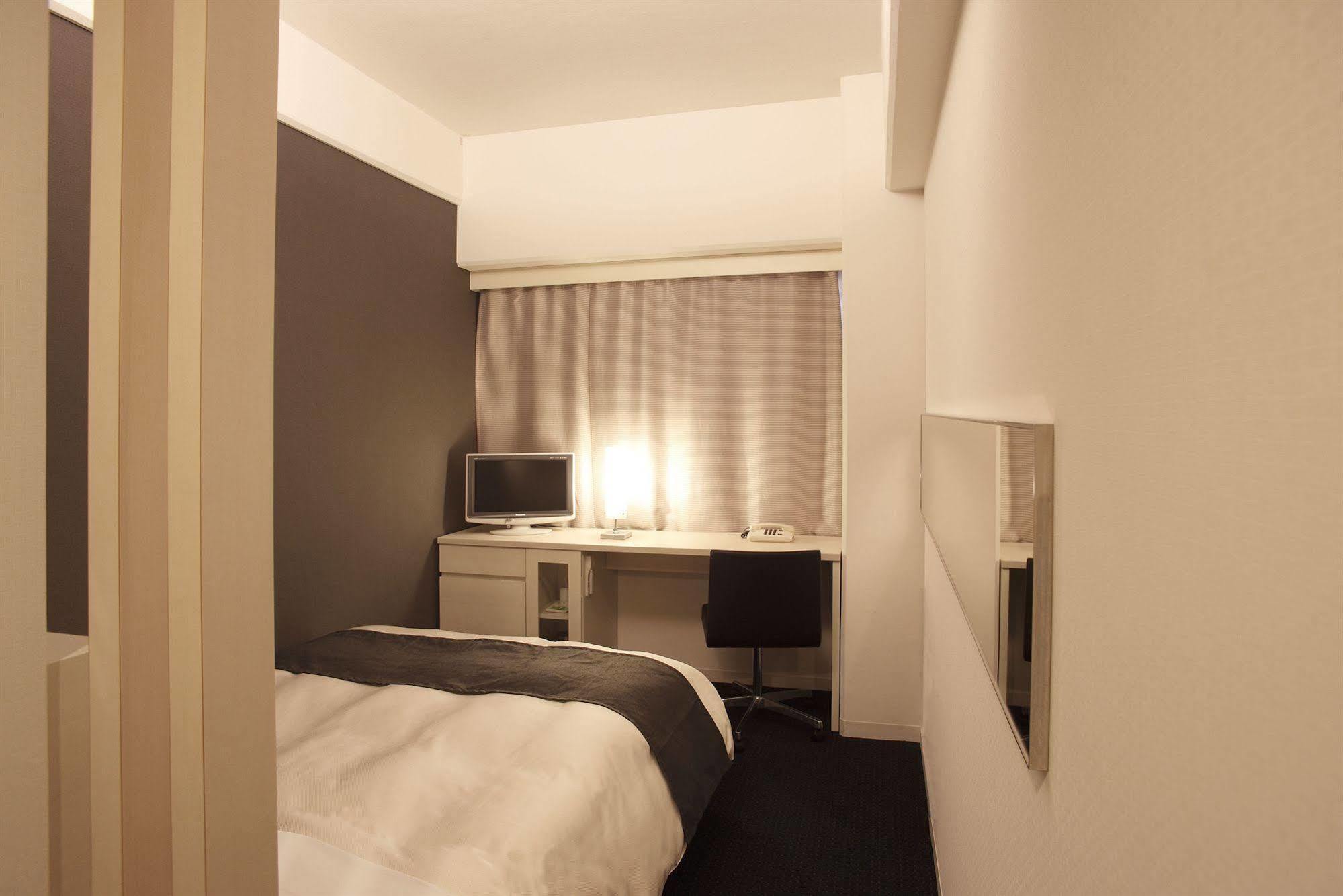 Hotel Binario Umeda Осака Екстериор снимка