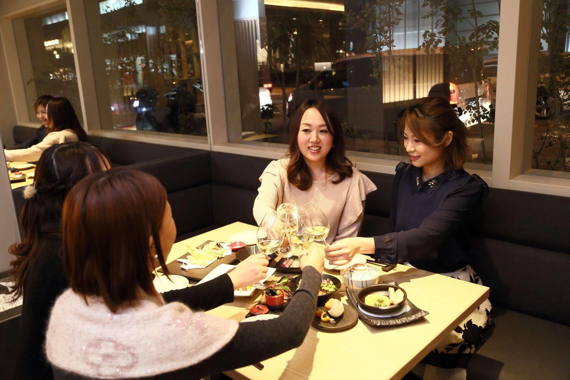 Hotel Binario Umeda Осака Екстериор снимка