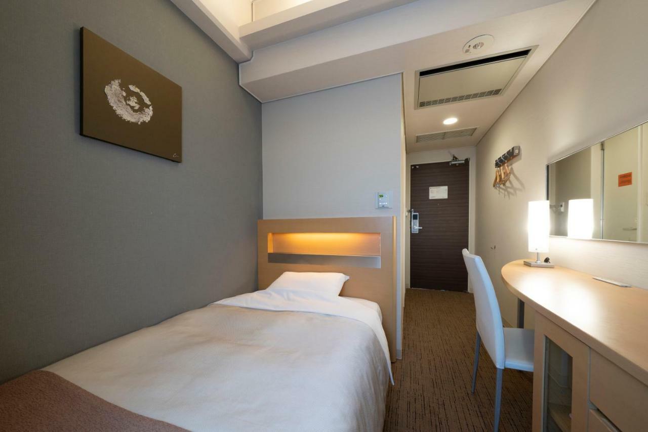 Hotel Binario Umeda Осака Екстериор снимка